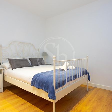 Bonito Apartamento Cerca De La Sagrada Familia Barcelona Exteriör bild