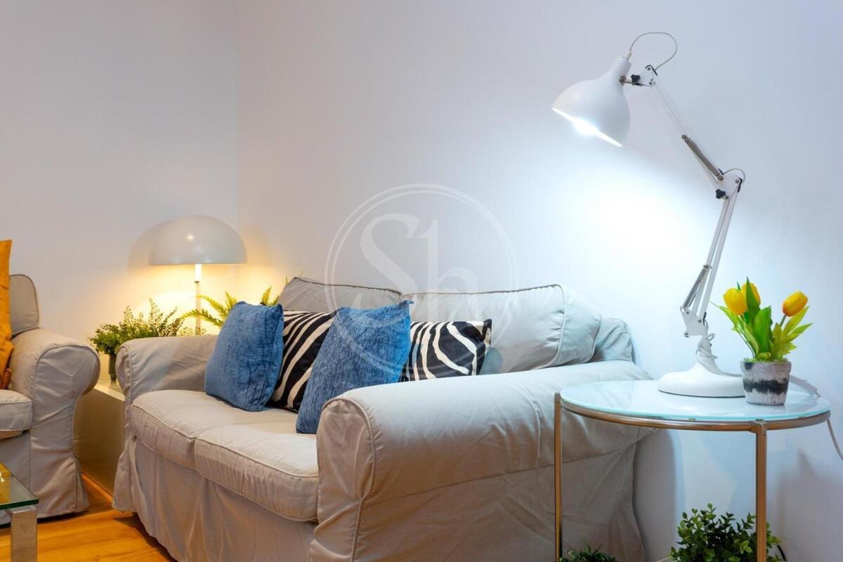 Bonito Apartamento Cerca De La Sagrada Familia Barcelona Exteriör bild